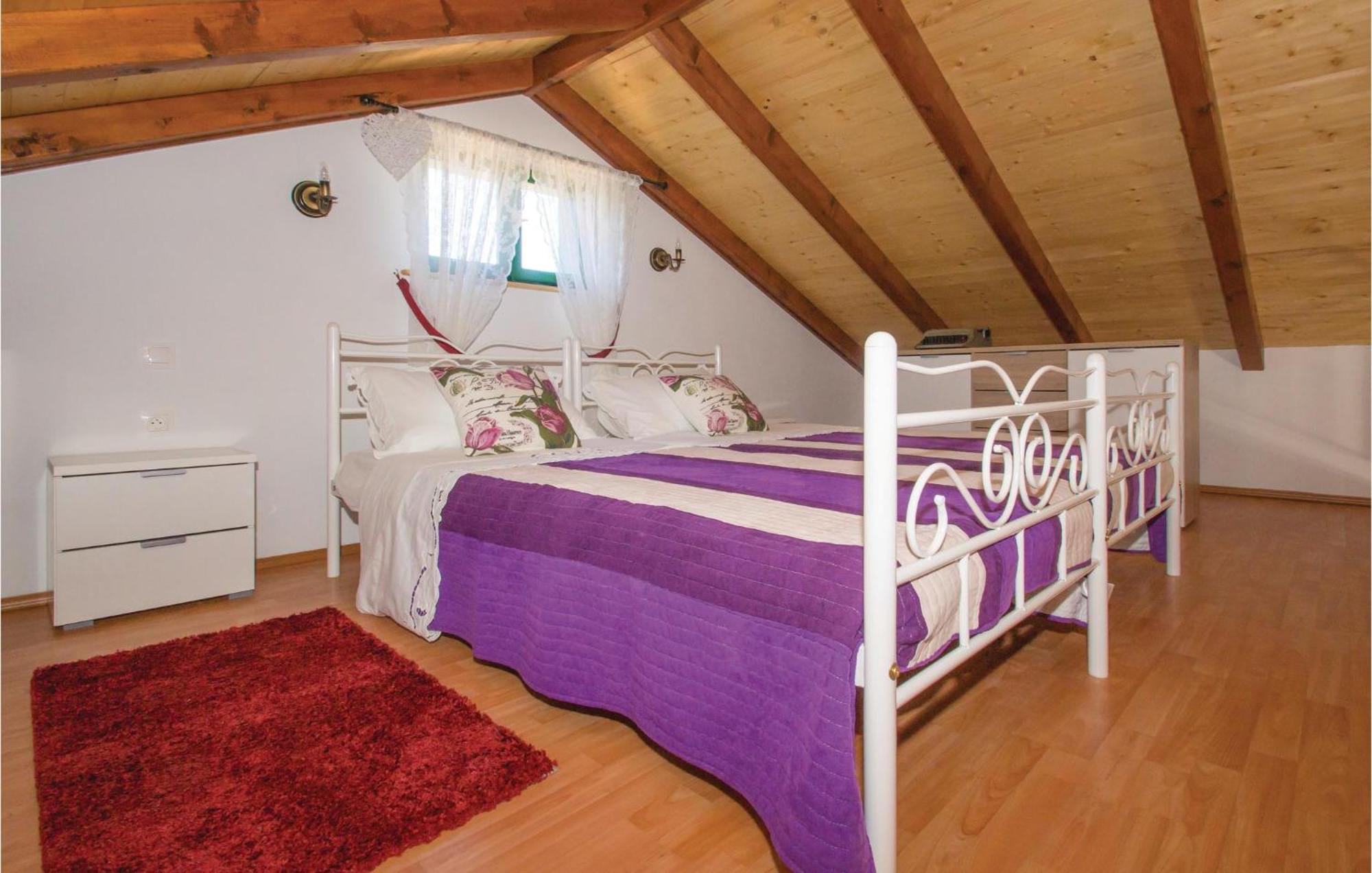 Awesome Home In Smokvica With Kitchen Extérieur photo